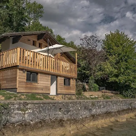 Venez Chez Vous Du Lézard Bord Du Annecy Chalet